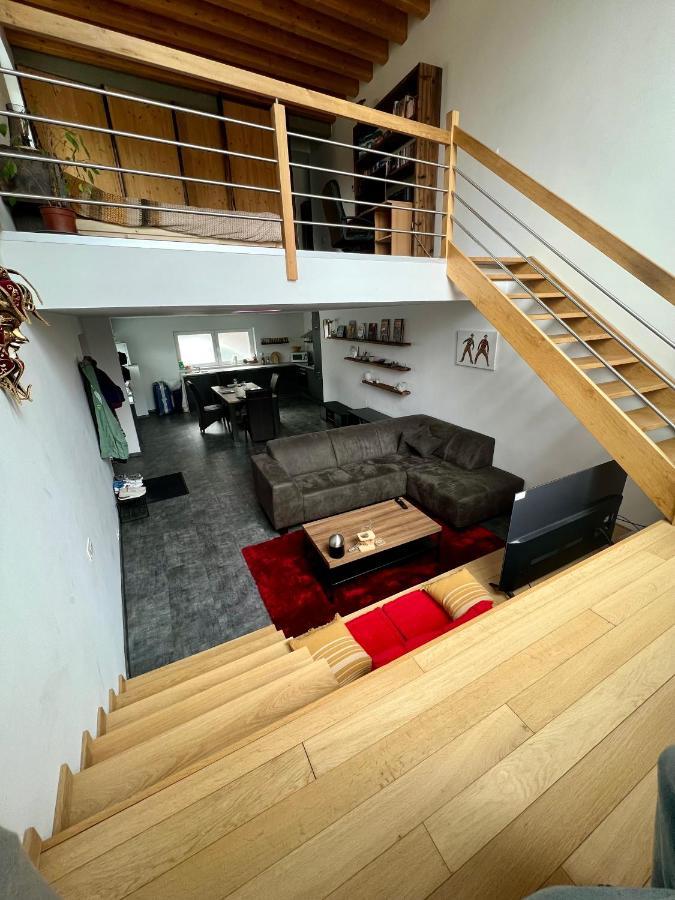 Capstay La Louvière Exterior foto