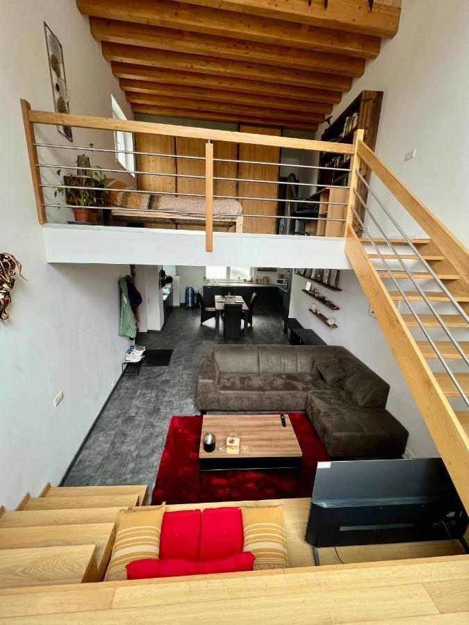 Capstay La Louvière Exterior foto